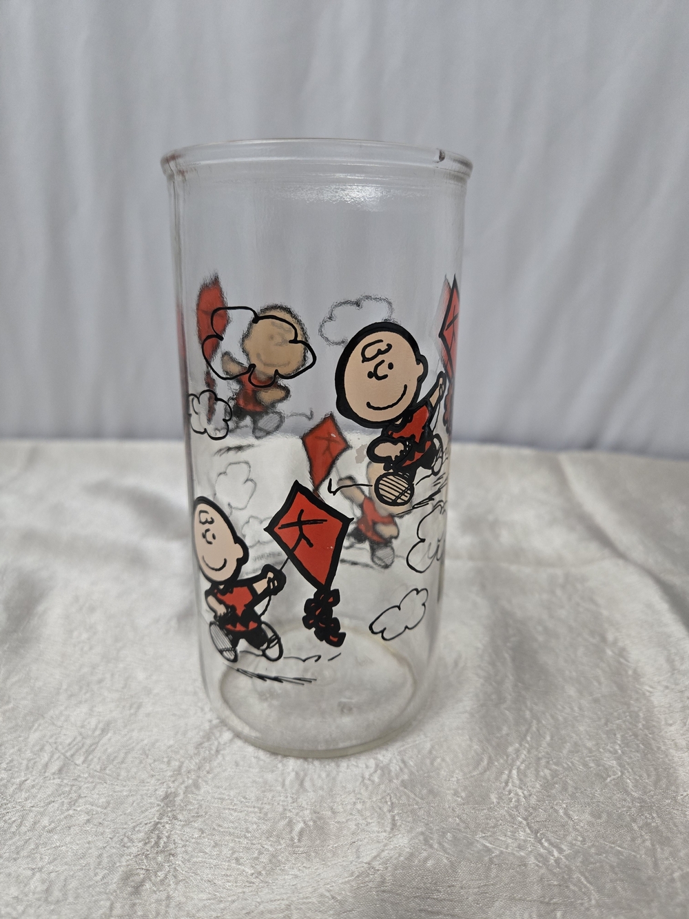 Peanuts Charlie Brown Red Kite Glass Tumbler Vintage Peanuts